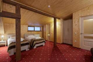Отель Graal resort Буковель Двухместный номер эконом-класса с 2 отдельными кроватями-2